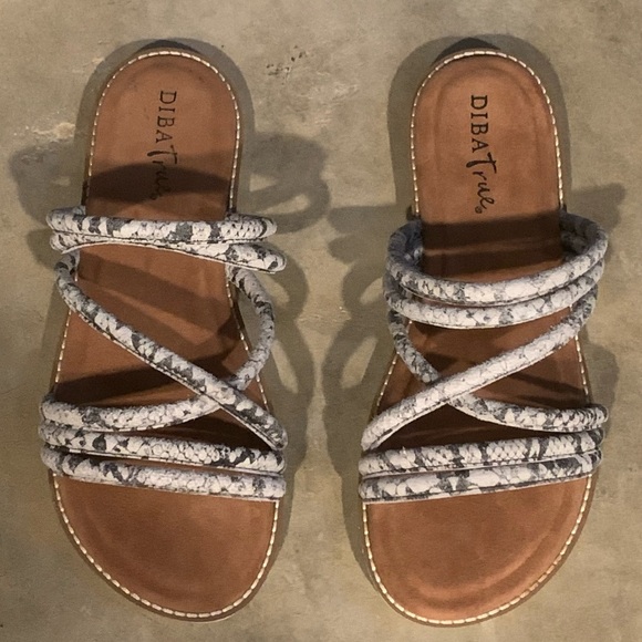 Diba Shoes - Picture 3 of 8